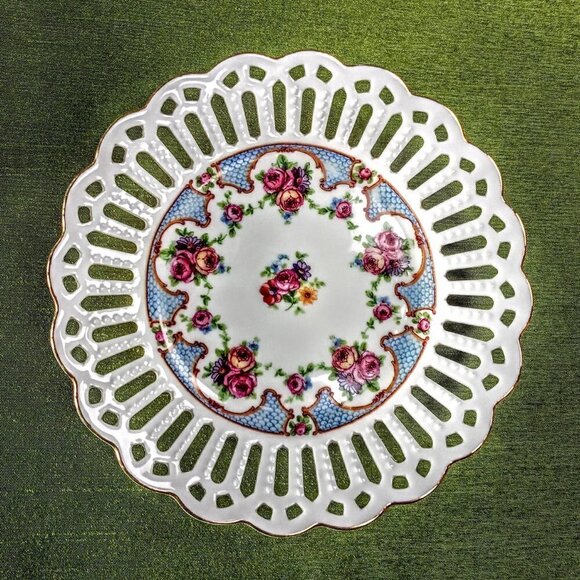 Bavaria Schumann Reticulated Porcelain Plates (6) - Picture 2 of 5